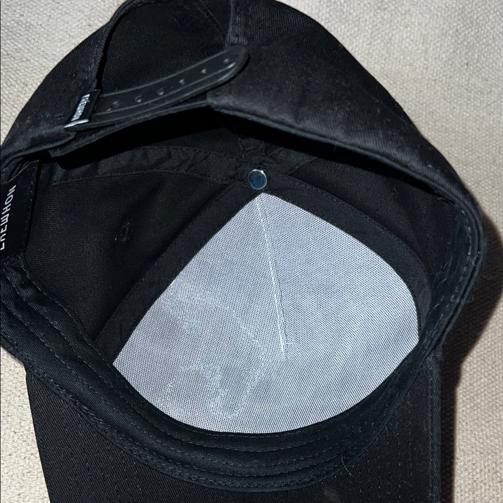 Erewhon Black Cap Snap Back Sold Out Felt Appliqué - Picture 6 of 6